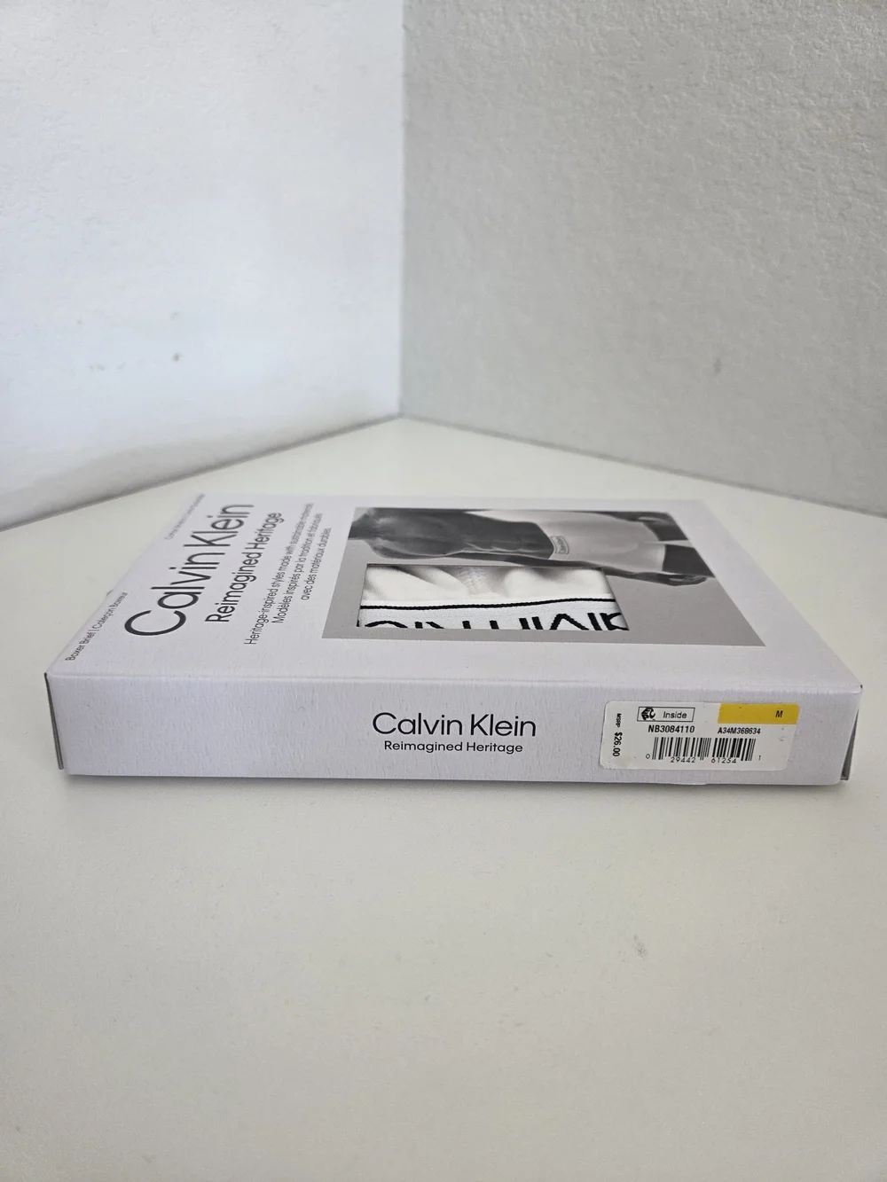NWT Calvin Klein Reimagined Heritage White Boxer Briefs Medium